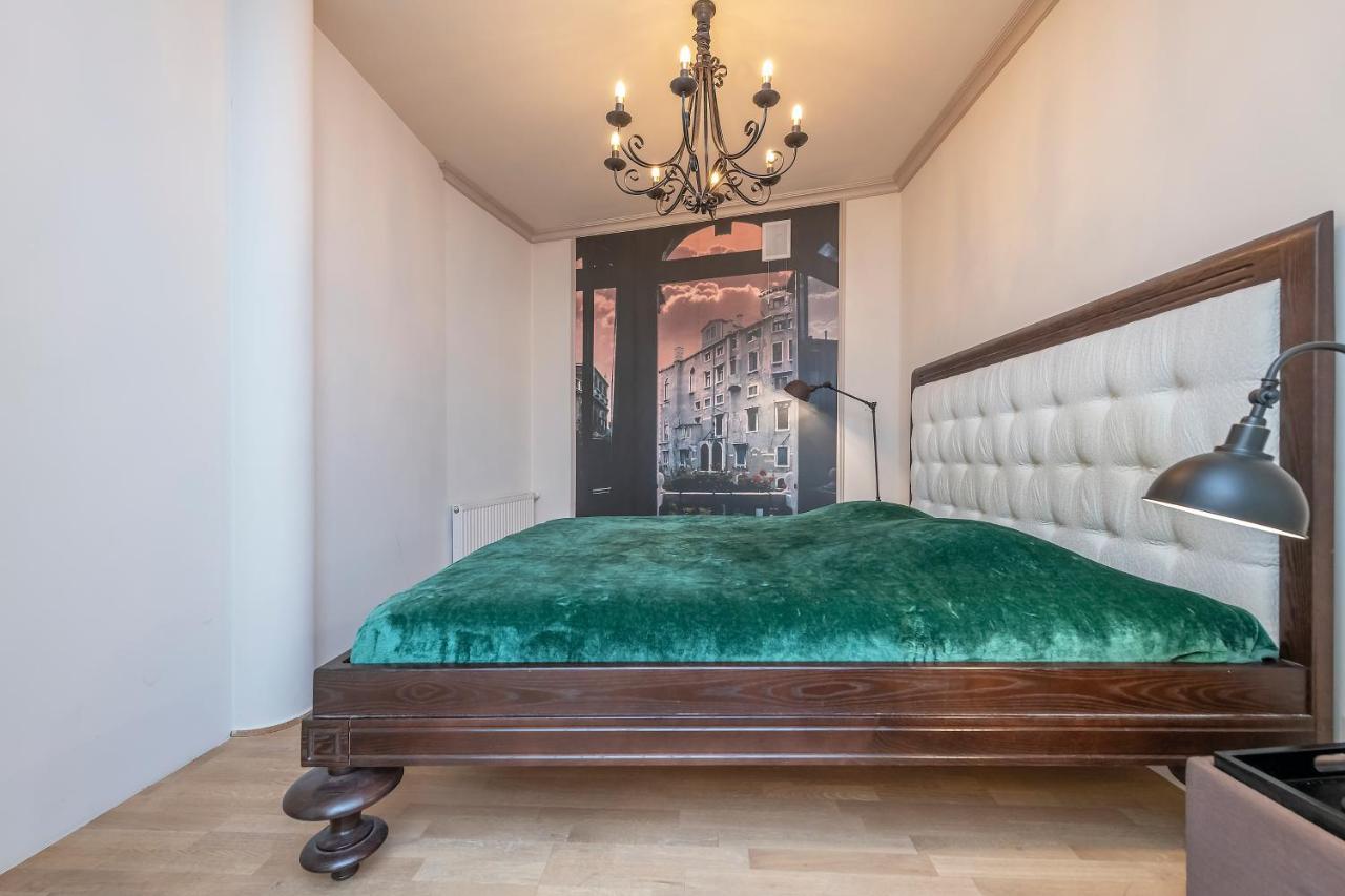 Luxury Gaono Apartments Vilnius Old Town I Self Check In I Free Private Parking 외부 사진